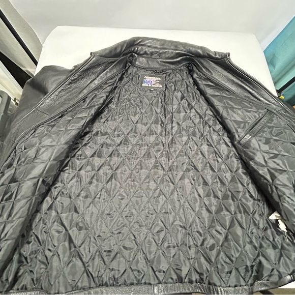 Vintage American Hide & Leather Men's Classic Black Leather Jacket - Picture 9 of 15